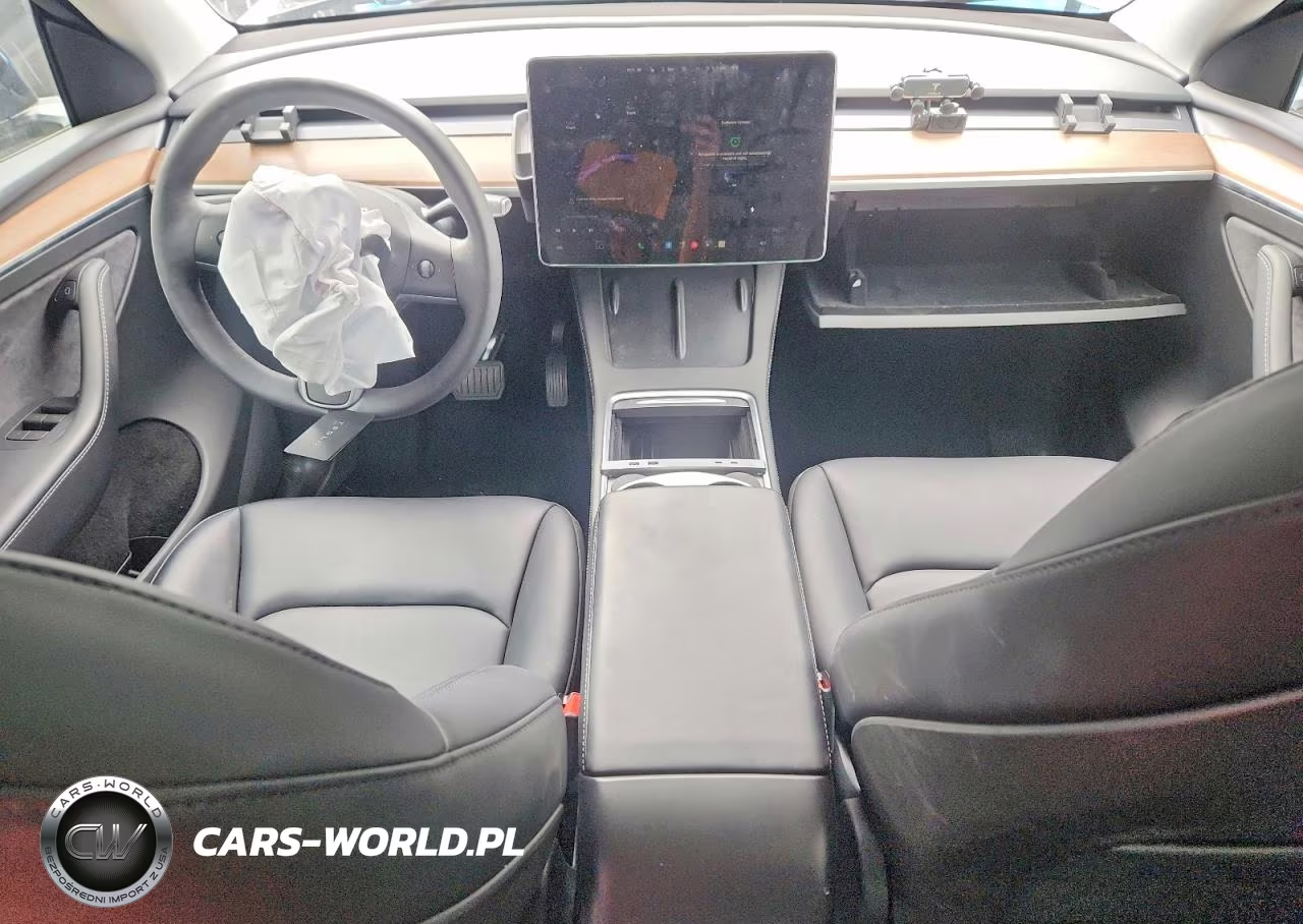2024 Tesla Model Y VIN:7SAYGDED2RF053608 - 8