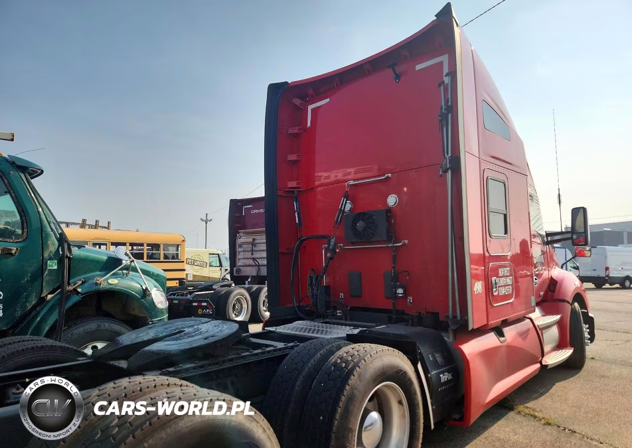 2020 Kenworth T680 Semi Truck VIN:1XKYD49X3LJ425570 - 12