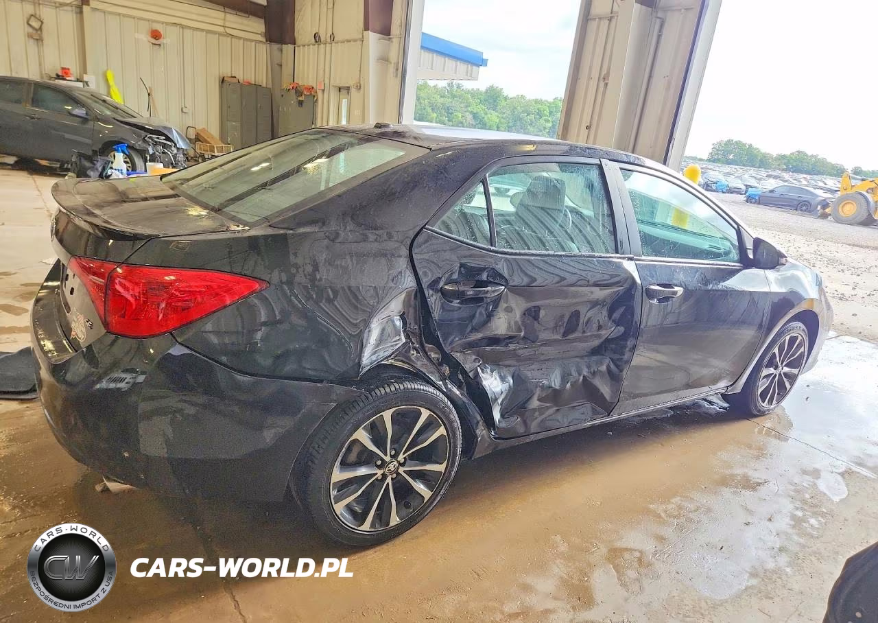 2017 Toyota Corolla Se VIN:2T1BURHE8HC808261 - 3