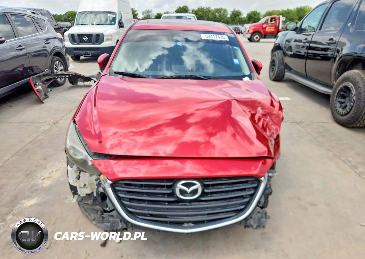2018 Mazda 3 Touring VIN:3MZBN1V32JM219623 - 5
