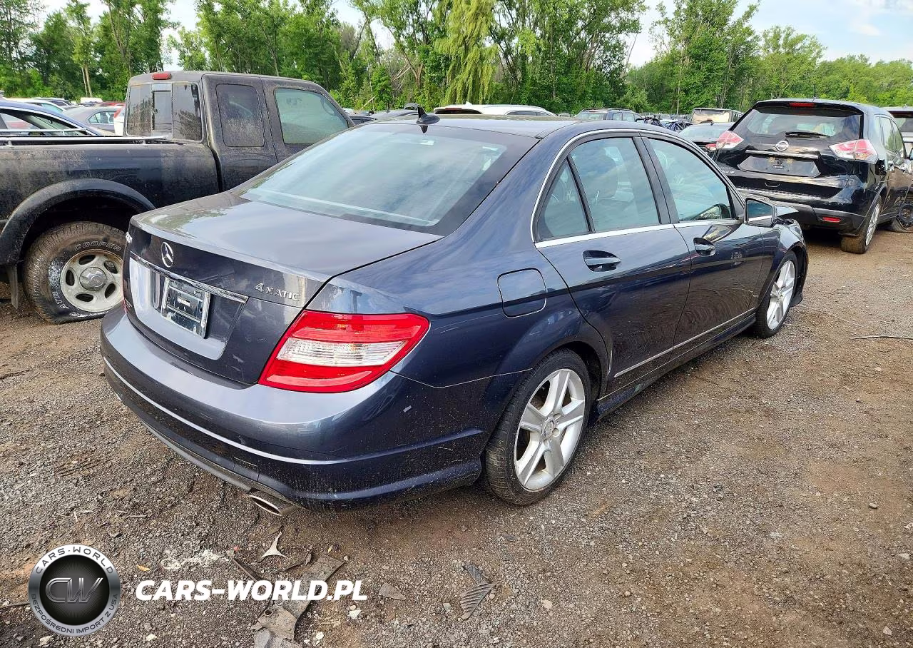 2011 Mercedes-Benz C 300 4Matic VIN:WDDGF8BB3BR163563 - 3