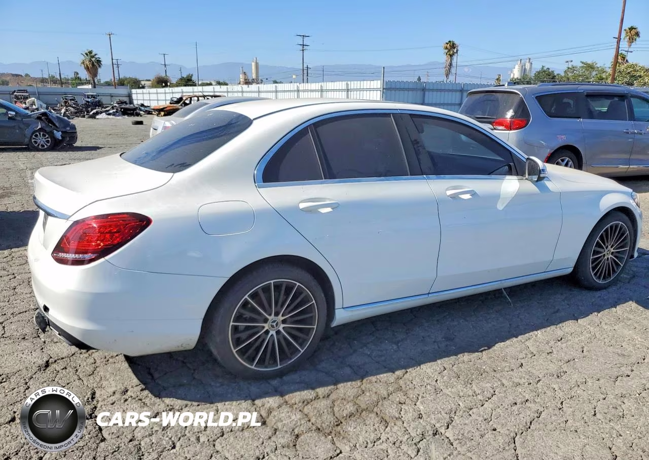 2019 Mercedes-Benz C 300 VIN:55SWF8DB6KU298396 - 3