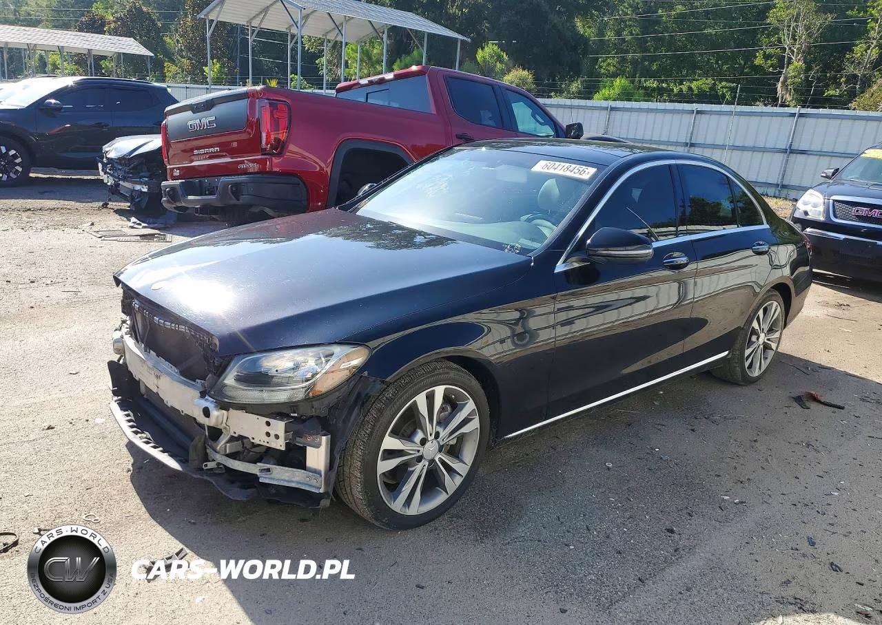 2016 Mercedes-Benz C 300 – zdjęcie 1 z 12