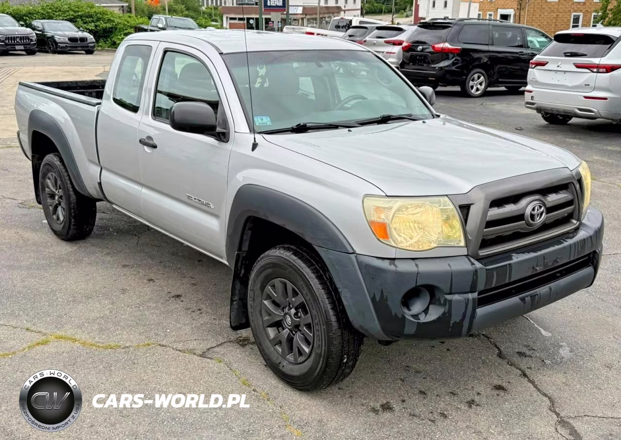 2010 Toyota Tacoma Access Cab VIN:5TEUX4EN8AZ709981 - 4