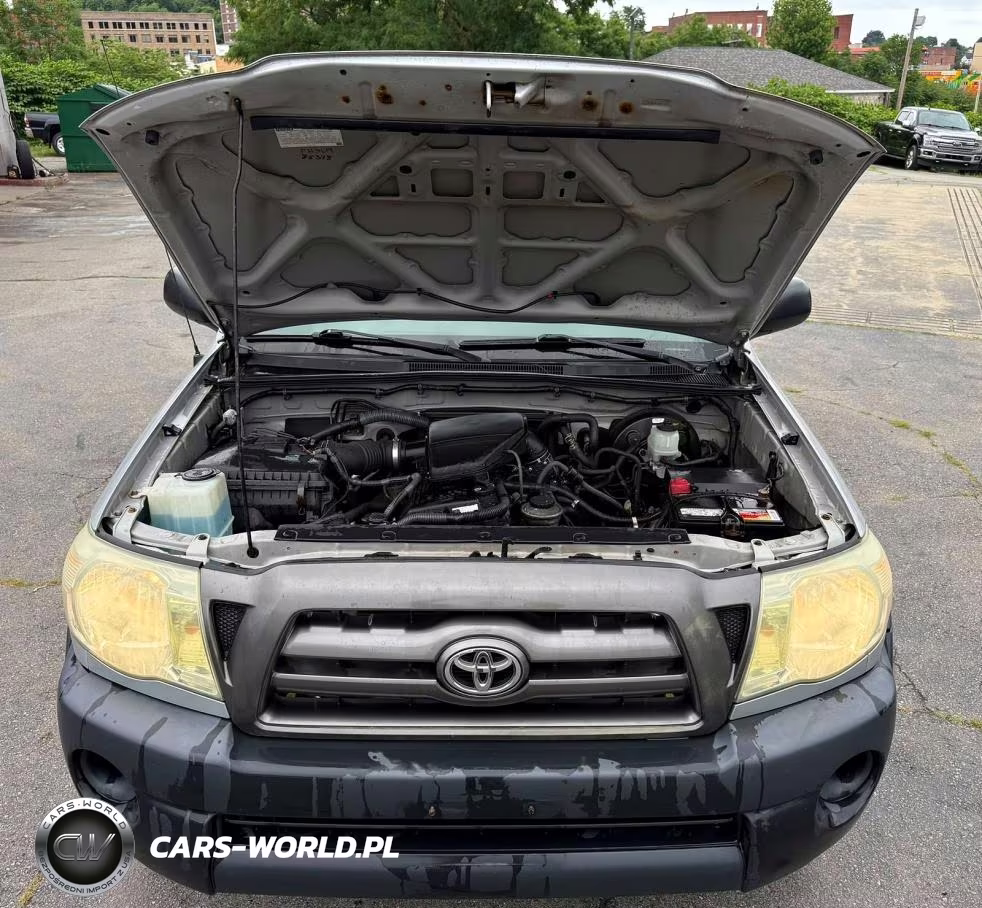 2010 Toyota Tacoma Access Cab VIN:5TEUX4EN8AZ709981 - 5