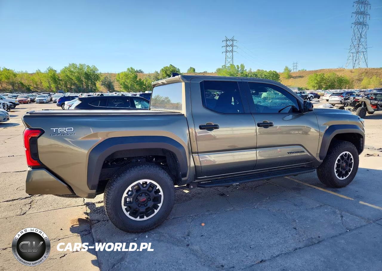 2025 Toyota Tacoma Trd Off-Road VIN:3TMLB5JN4SM207229 - 3