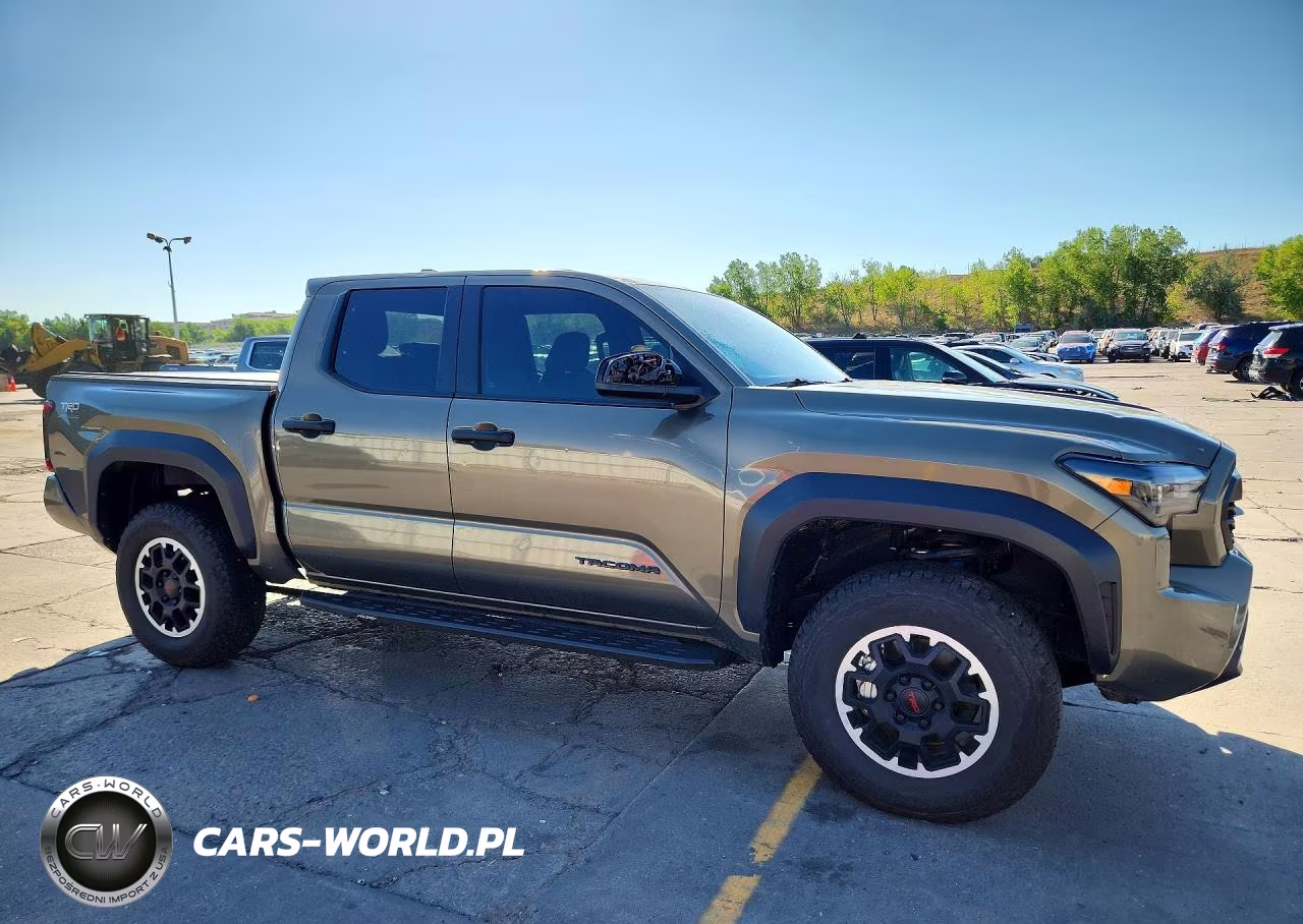 2025 Toyota Tacoma Trd Off-Road VIN:3TMLB5JN4SM207229 - 4