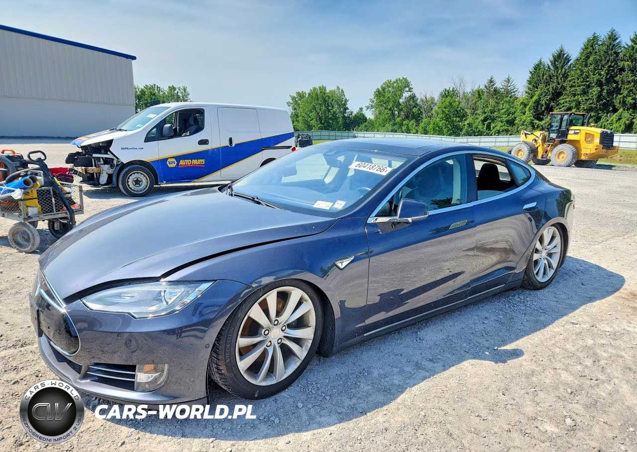 2015 Tesla Model S 85D – zdjęcie 1 z 12