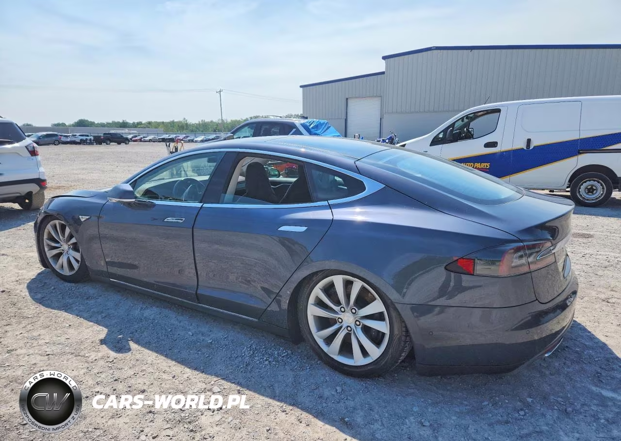 2015 Tesla Model S 85D VIN:5YJSA1H24FFP70679 - 2