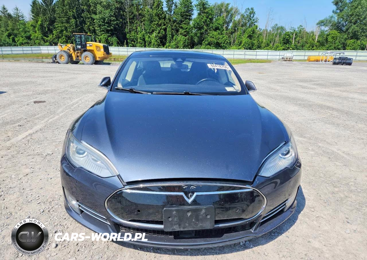 2015 Tesla Model S 85D VIN:5YJSA1H24FFP70679 - 5