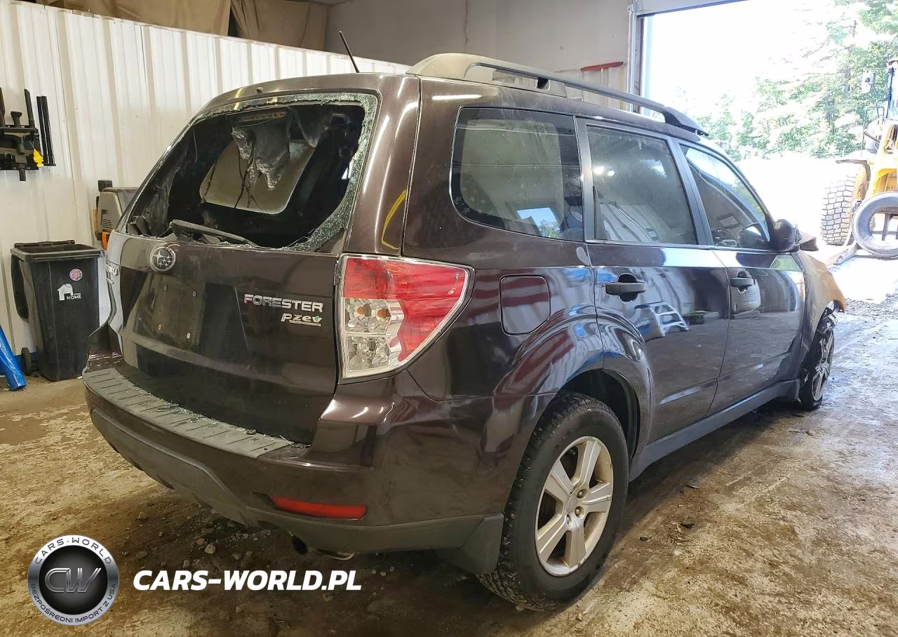 2013 Subaru Forester 2.5X VIN:JF2SHABC6DH443647 - 3
