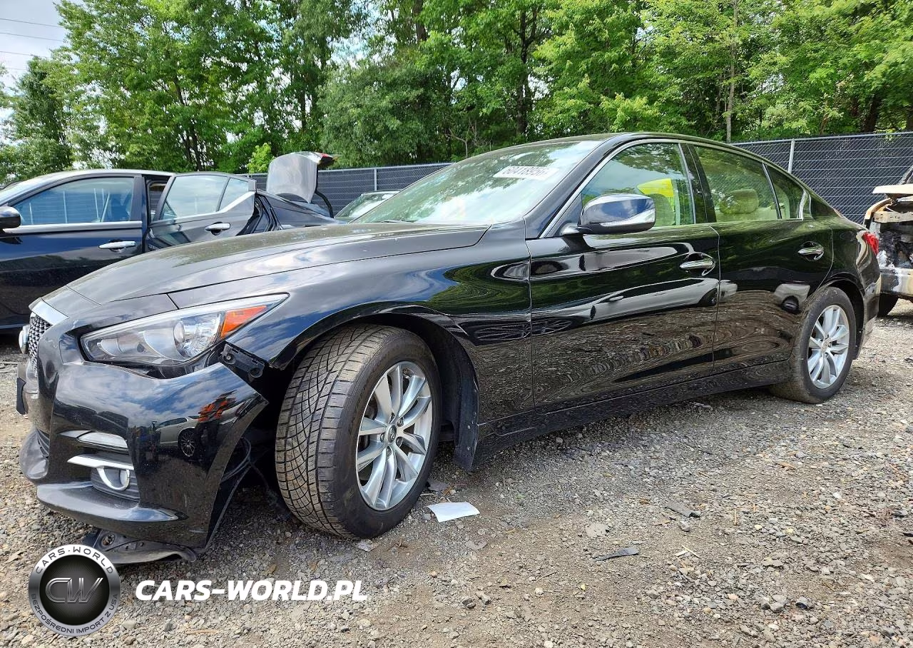 2015 Infiniti Q50 Premium – zdjęcie 1 z 12