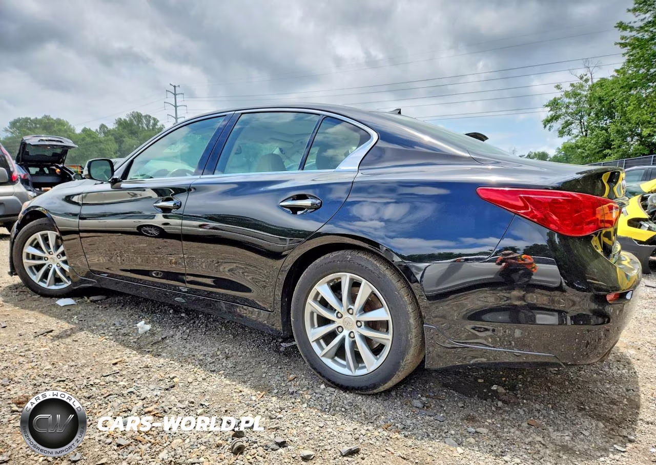 2015 Infiniti Q50 Premium VIN:JN1BV7AR5FM403556 - 2