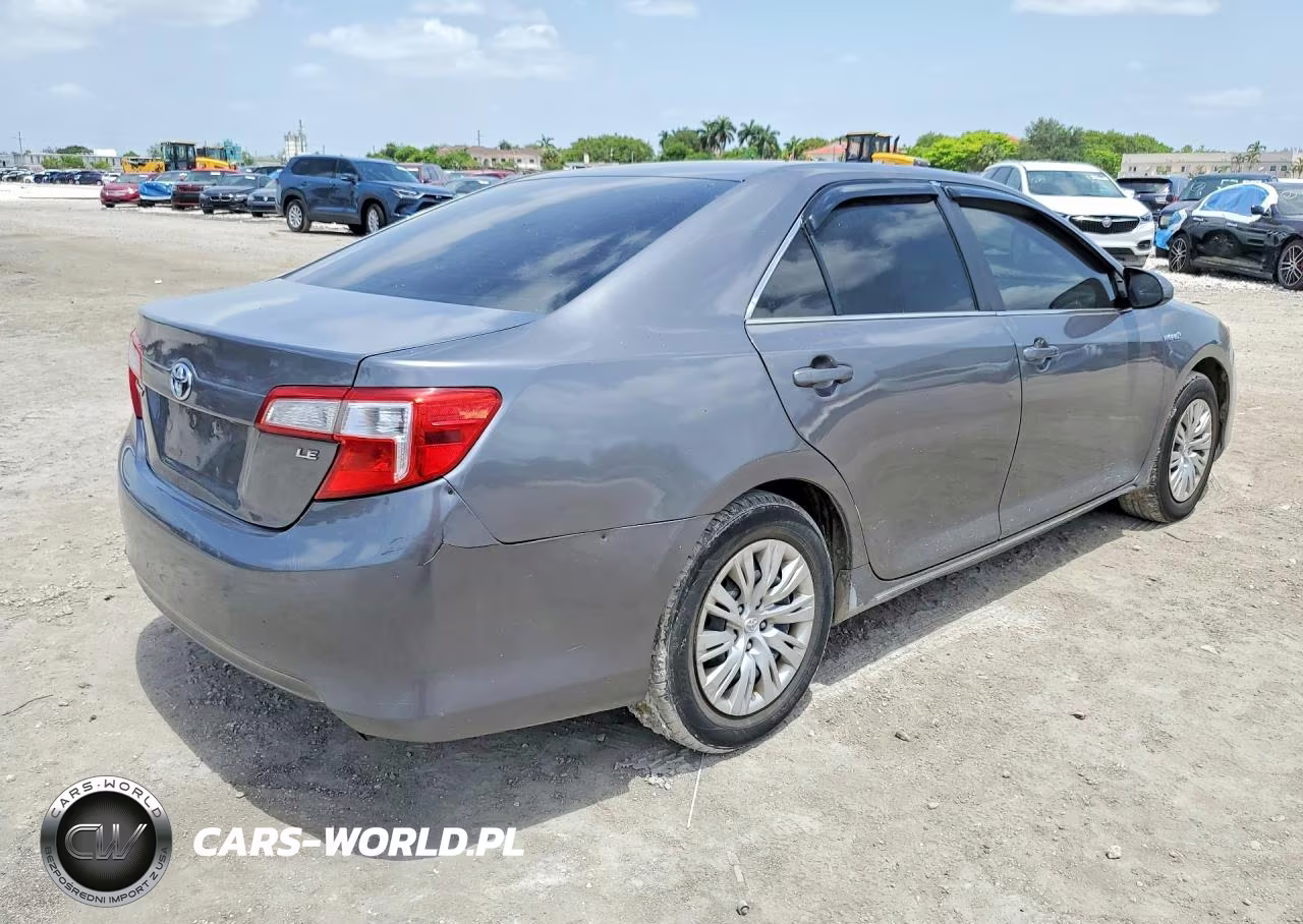 2014 Toyota Camry Hybrid Le VIN:4T1BD1FKXEU133484 - 3