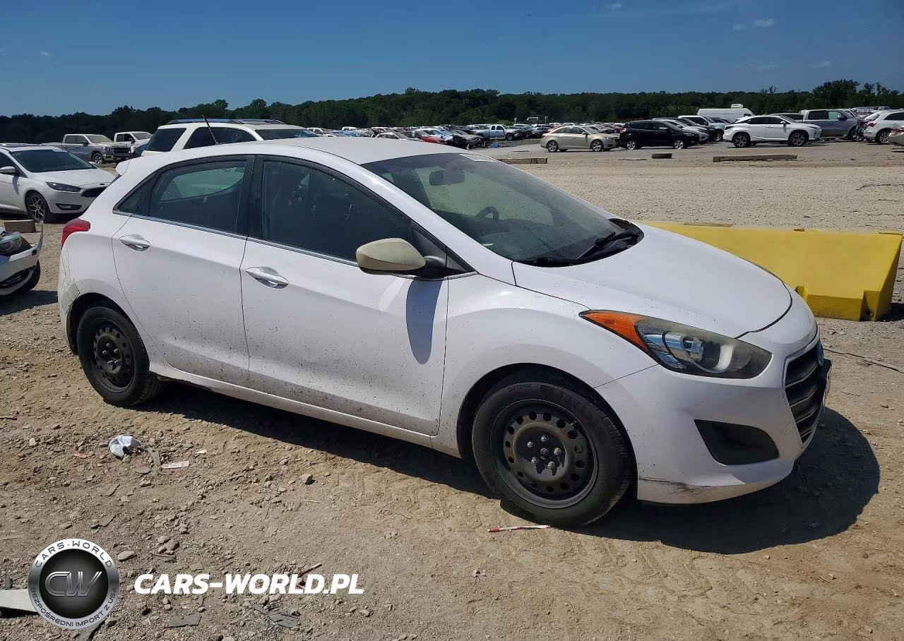 2016 Hyundai Elantra Gt Base VIN:KMHD35LH4GU263923 - 4