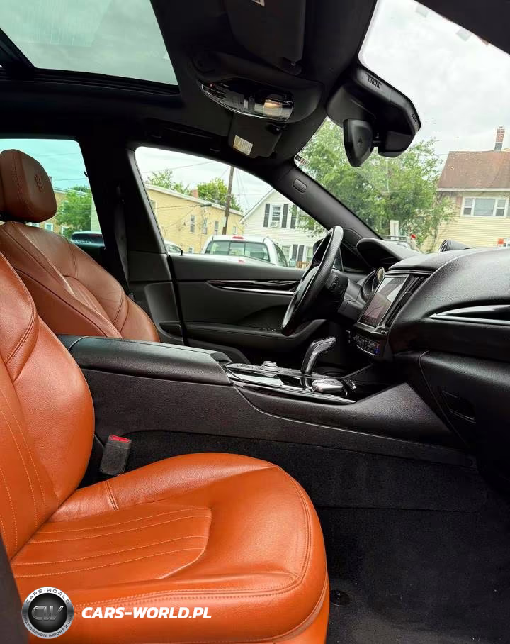 2022 Maserati Levante Base VIN:ZN661XUA4NX388740 - 7