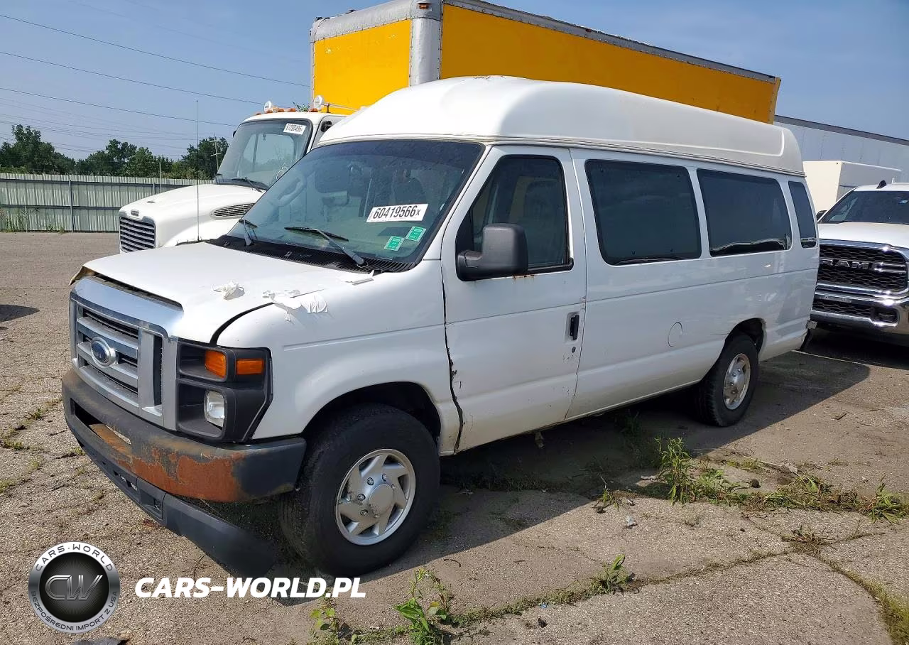 2014 Ford Econoline E250 Van – zdjęcie 1 z 13