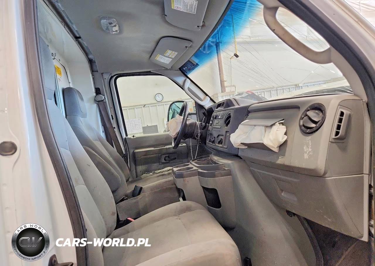 2016 Ford Econoline E350 Super Duty Cutaway Van VIN:1FDWE3FLXGDC12109 - 11