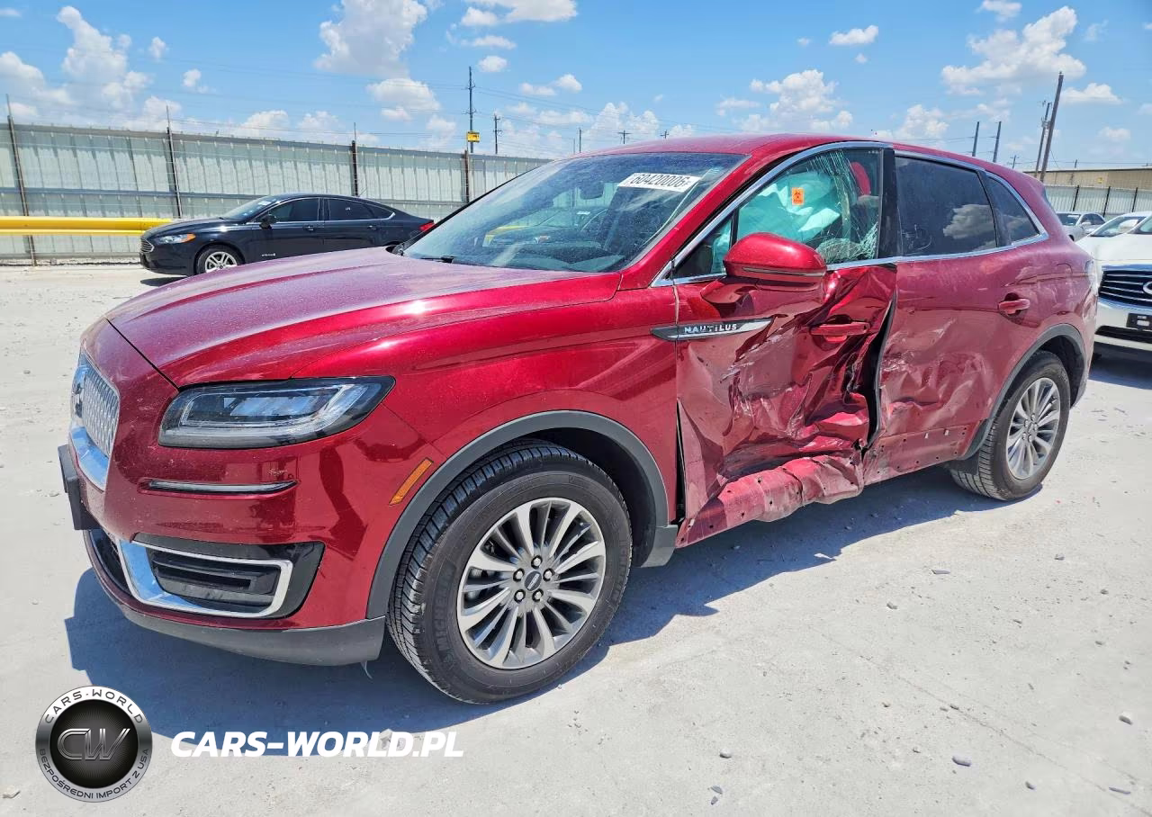2019 Lincoln Nautilus Select