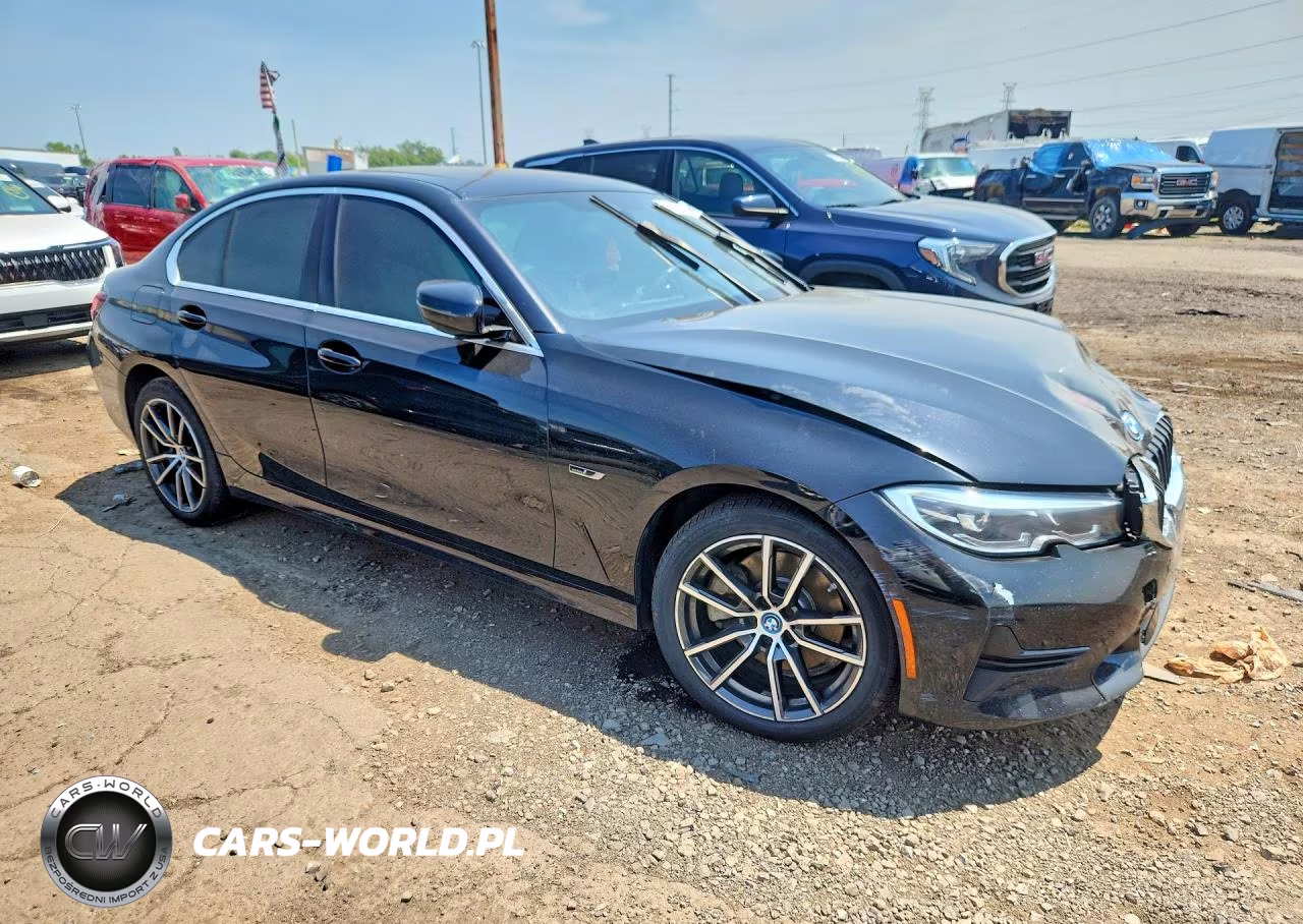 2022 BMW 330Xe VIN:3MW5P9J00N8C65225 - 4