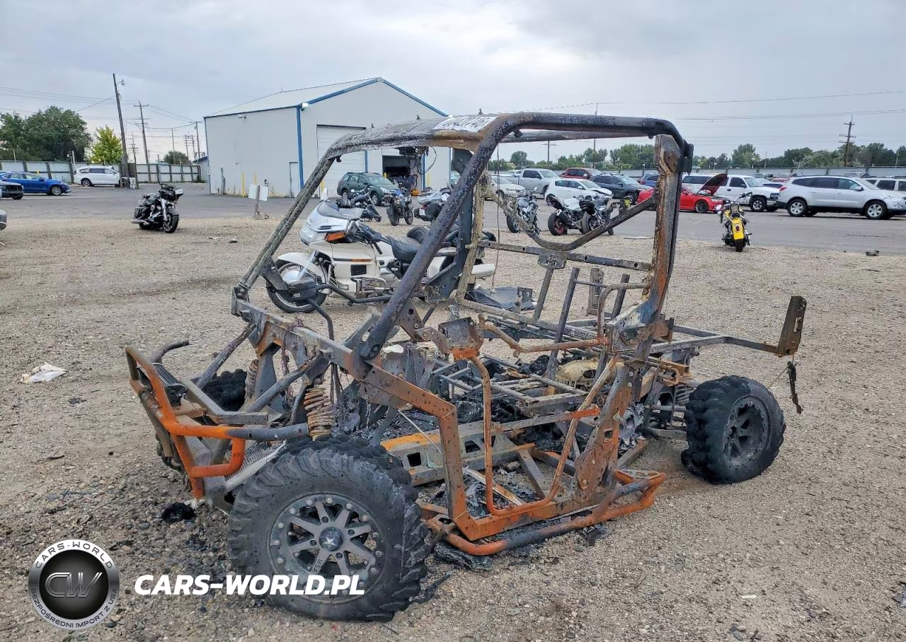 2016 Can-Am Defender X - Utility Vehicle VIN:3JBUKAP48GK000635 - 2