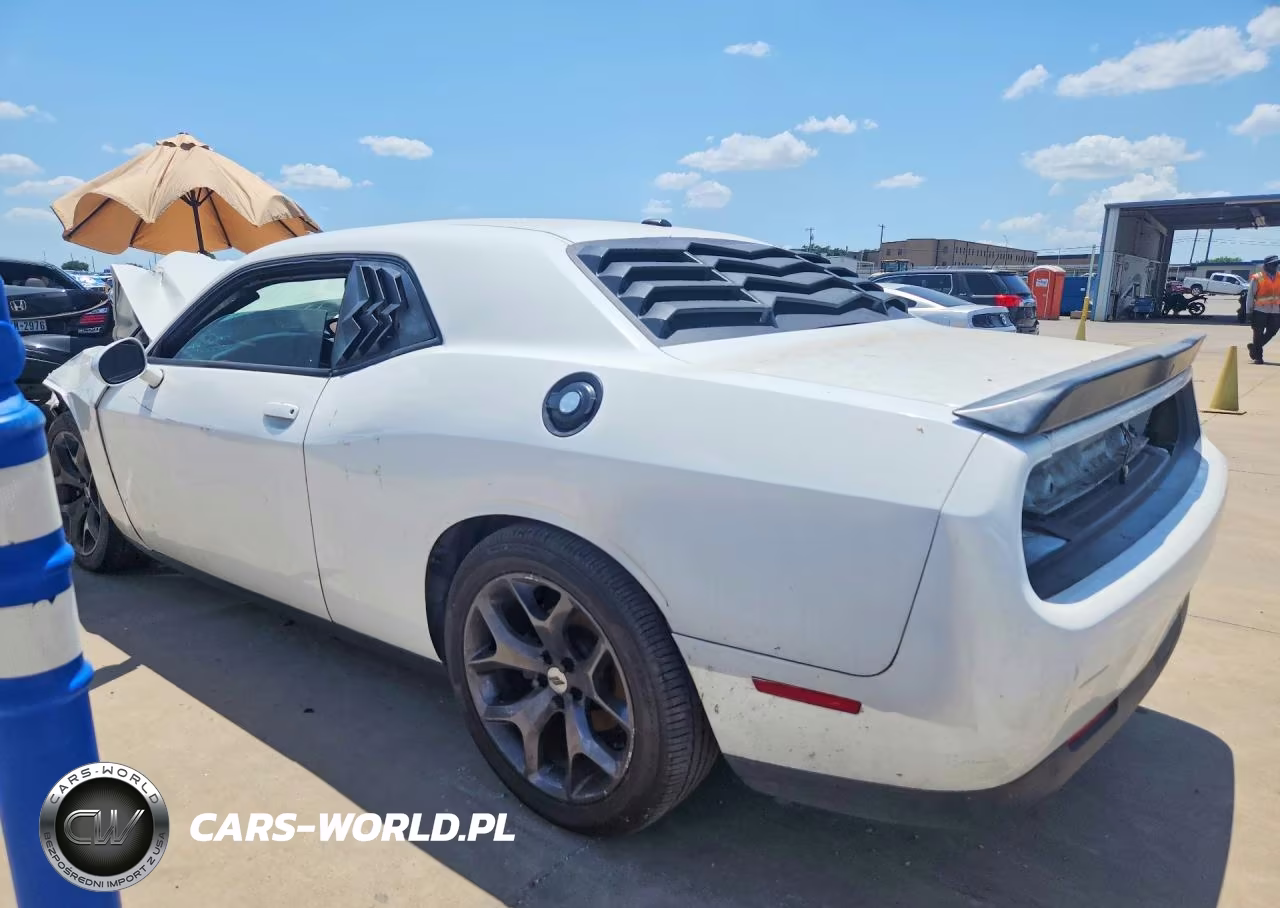 2018 Dodge Challenger Sxt VIN:2C3CDZAGXJH178372 - 2