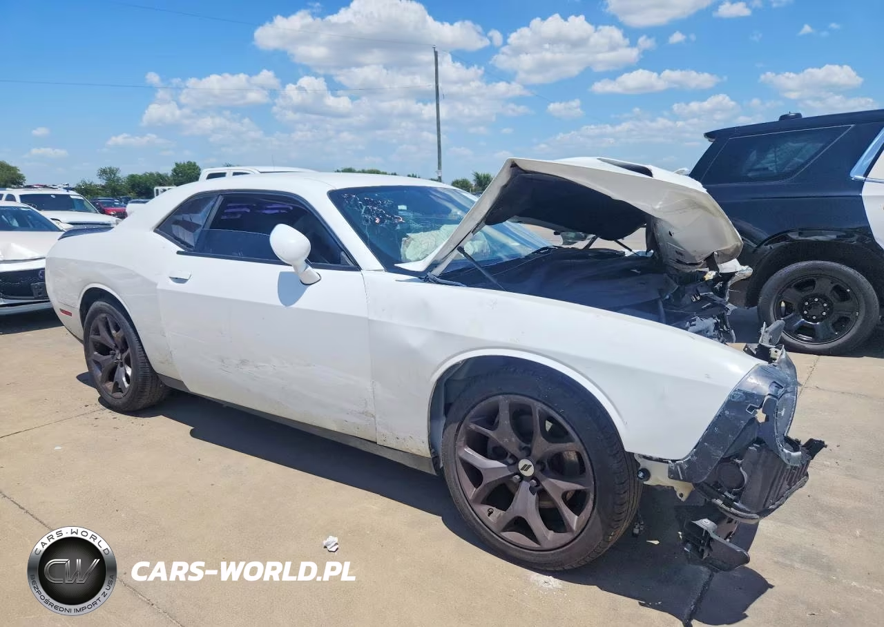 2018 Dodge Challenger Sxt VIN:2C3CDZAGXJH178372 - 4