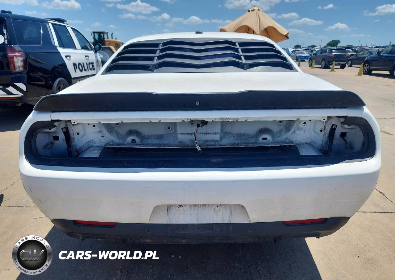 2018 Dodge Challenger Sxt VIN:2C3CDZAGXJH178372 - 6