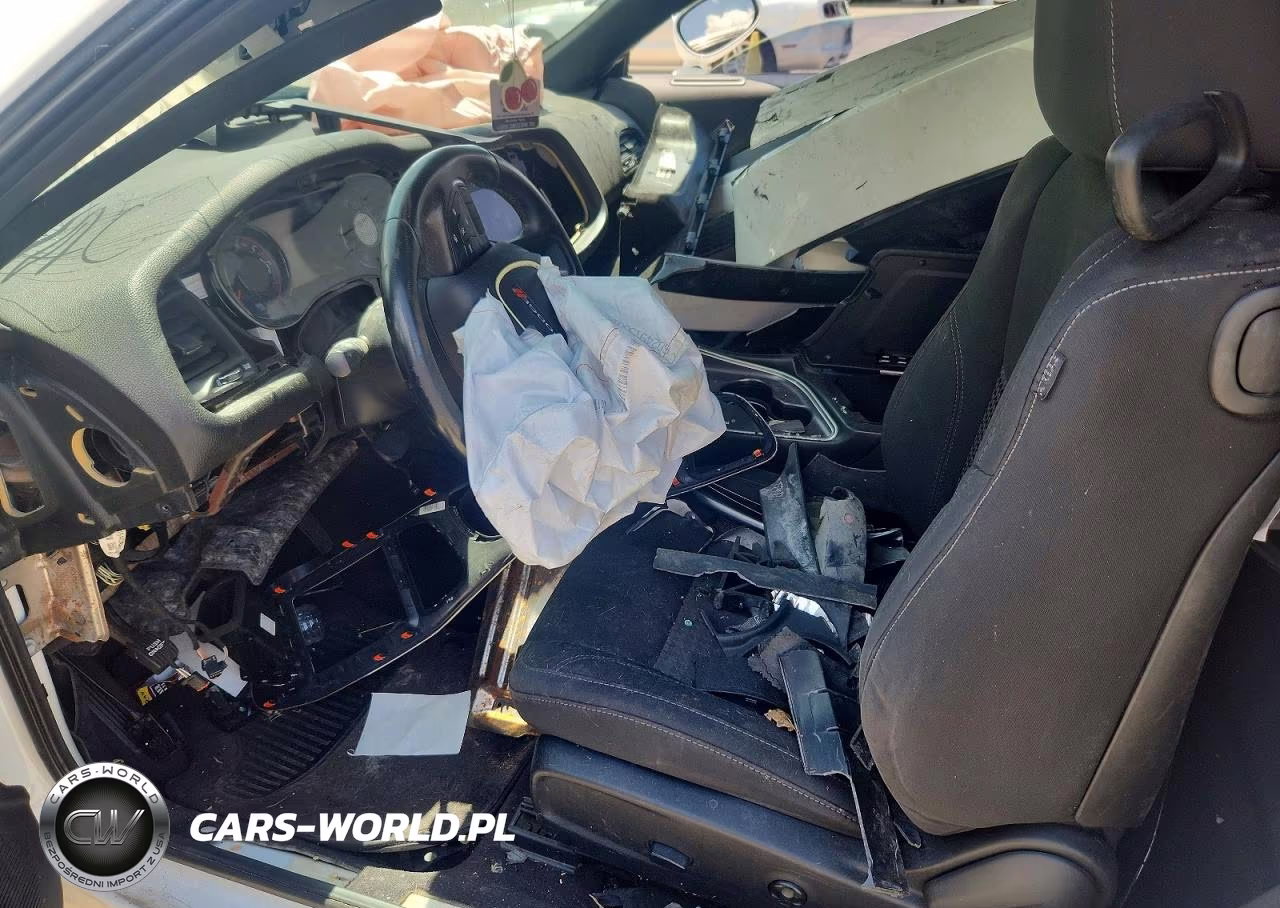 2018 Dodge Challenger Sxt VIN:2C3CDZAGXJH178372 - 7