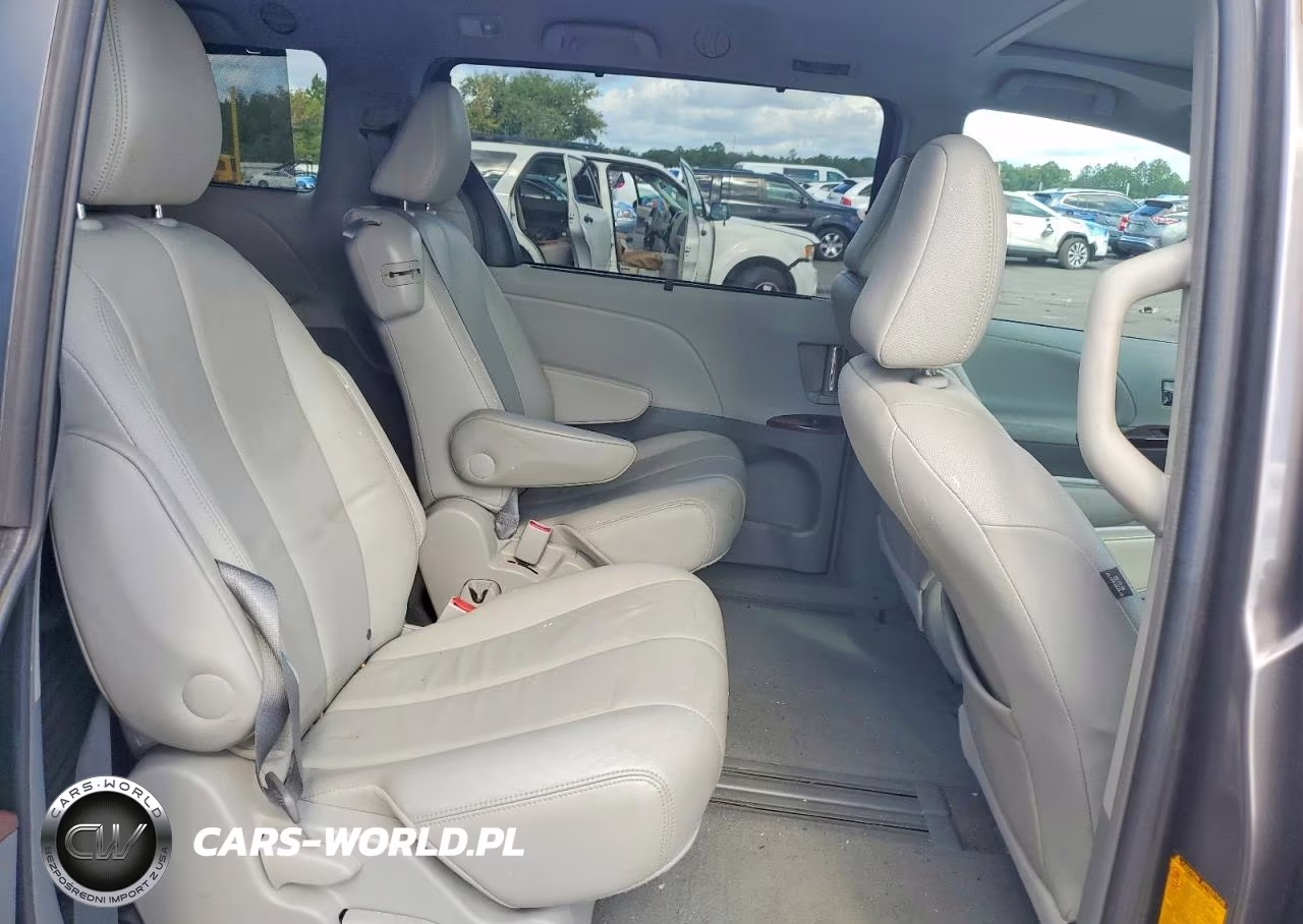 2012 Toyota Sienna Xle 8-Passenger VIN:5TDYK3DC7CS273344 - 11