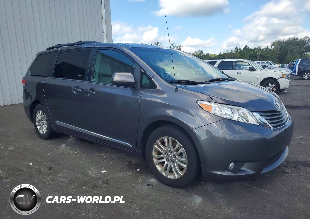 2012 Toyota Sienna Xle 8-Passenger VIN:5TDYK3DC7CS273344 - 4