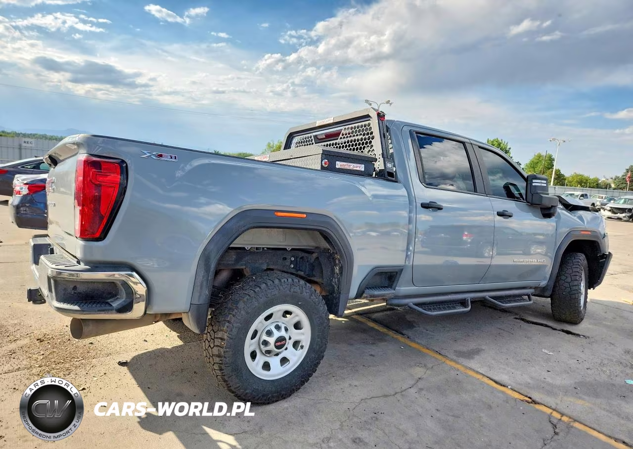 2024 GMC Sierra K3500 VIN:1GT49SEY3RF459843 - 3