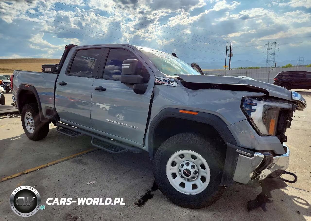 2024 GMC Sierra K3500 VIN:1GT49SEY3RF459843 - 4