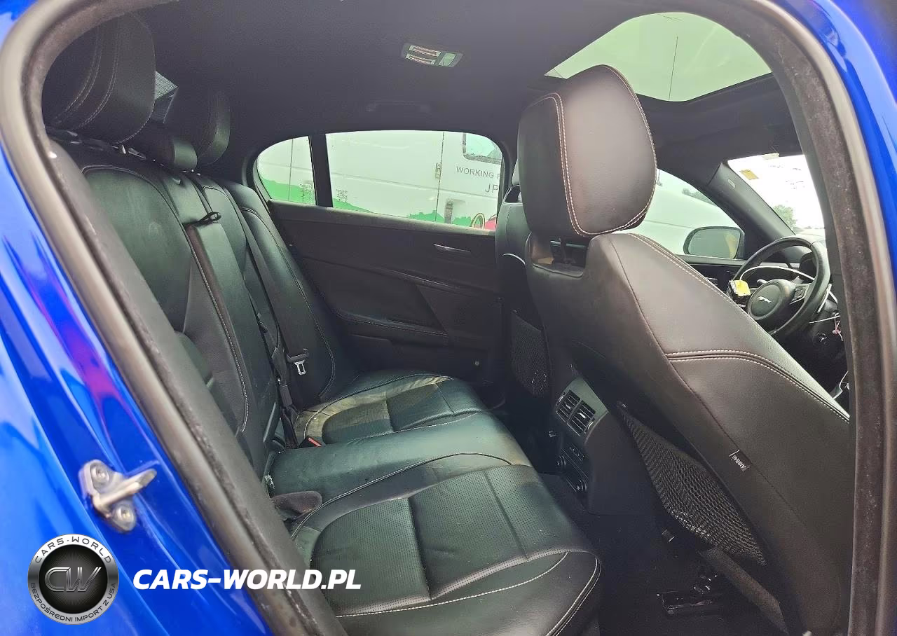 2019 Jaguar Xe S VIN:SAJAM4FV0KCP43828 - 10