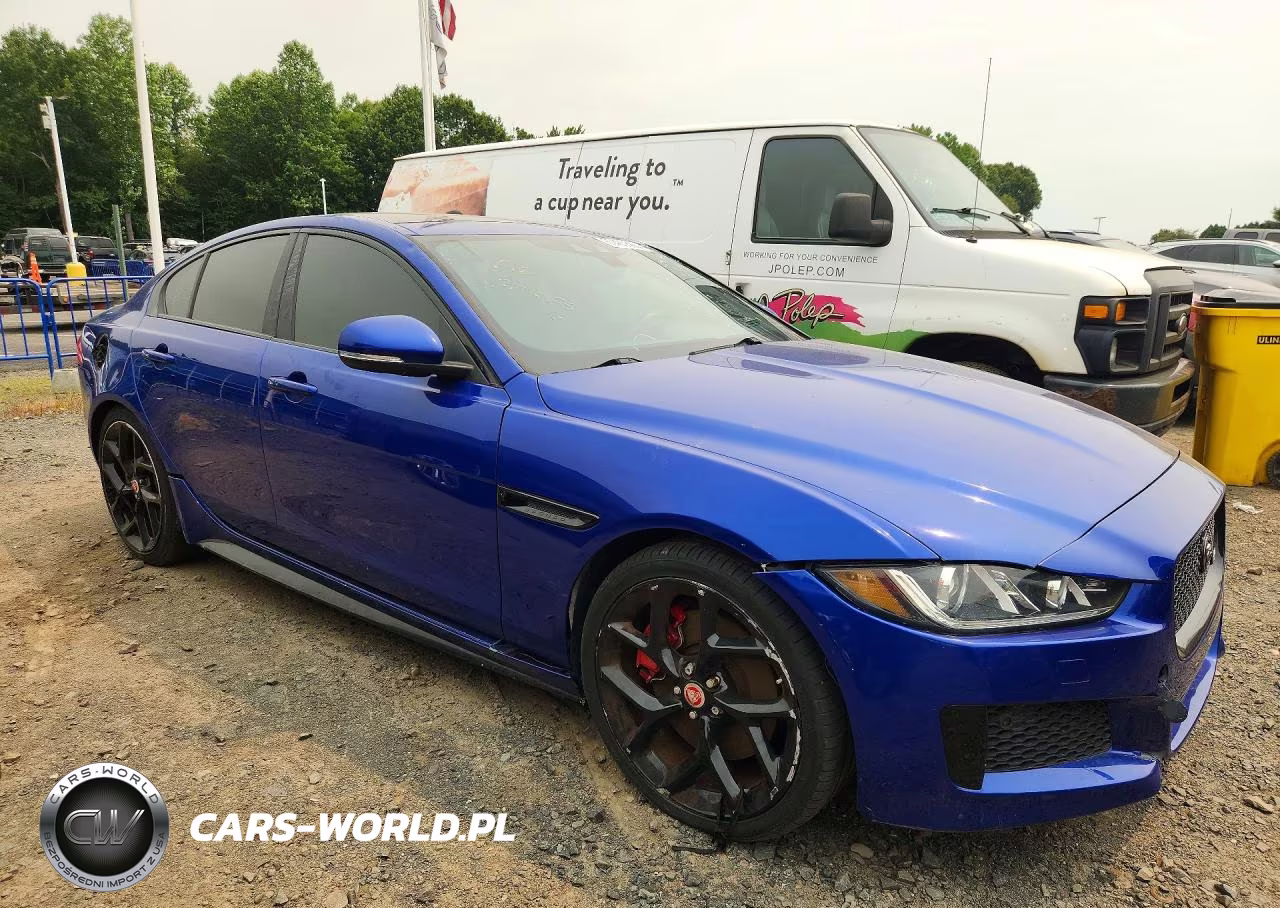 2019 Jaguar Xe S VIN:SAJAM4FV0KCP43828 - 4