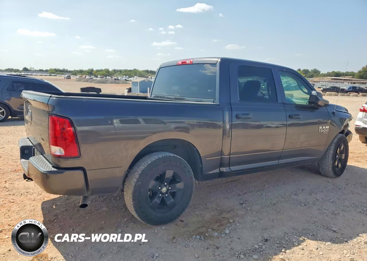 2020 Ram 1500 Classic Tradesman VIN:3C6RR6KG1LG301040 - 3