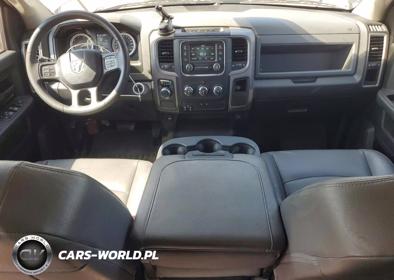 2020 Ram 1500 Classic Tradesman VIN:3C6RR6KG1LG301040 - 8