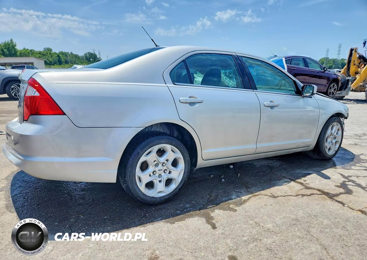 2010 Ford Fusion Se VIN:3FAHP0HA9AR342114 - 3