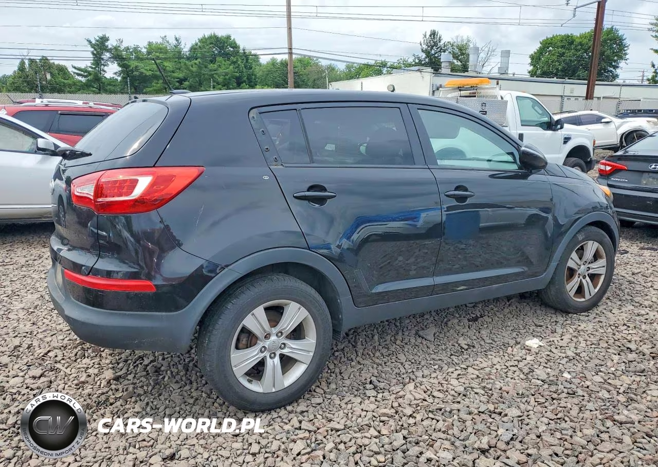 2013 Kia Sportage Lx VIN:KNDPBCA23D7400173 - 3