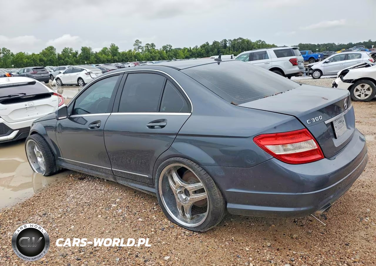 2011 Mercedes-Benz C 300 VIN:WDDGF5EB0BA443501 - 2