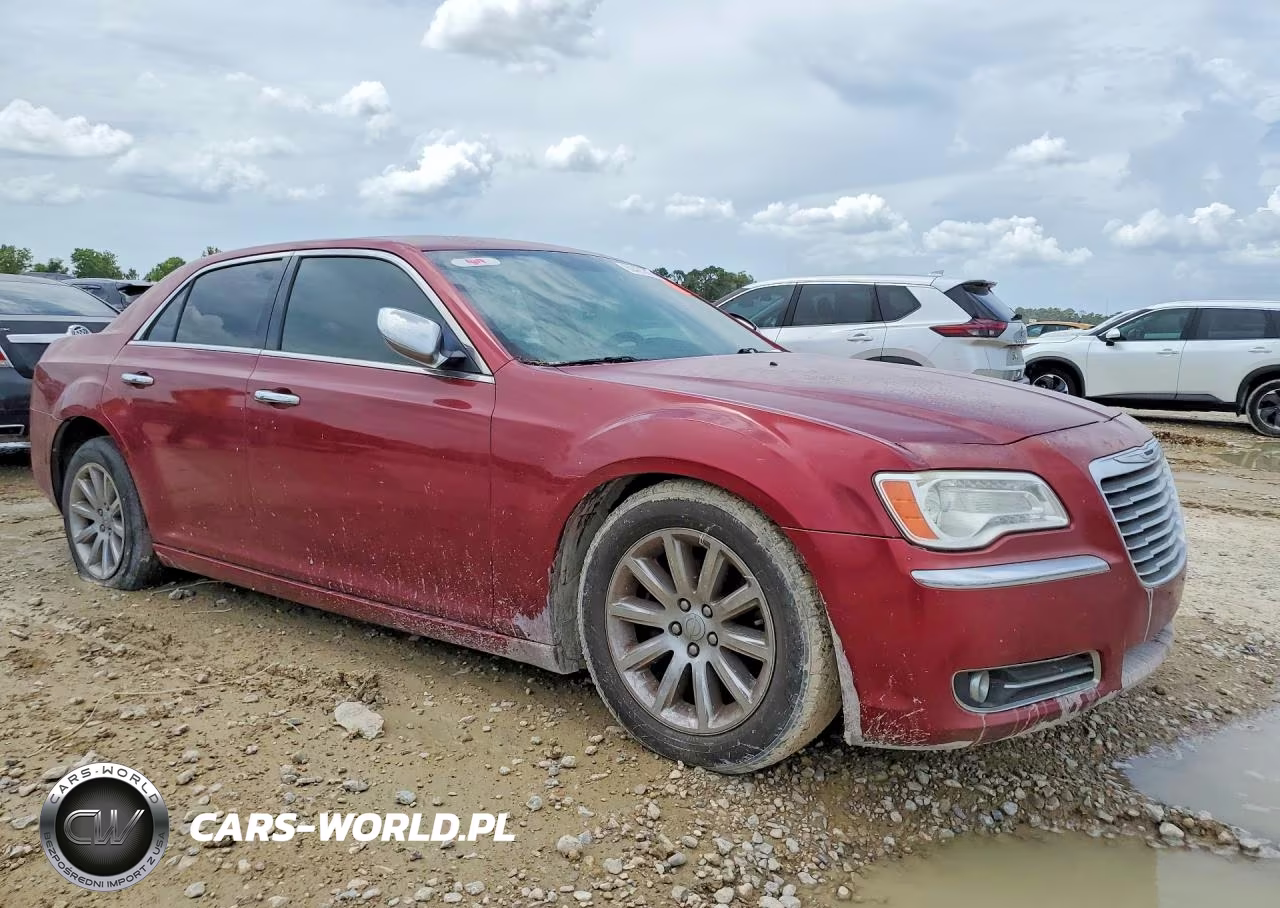 2013 Chrysler 300C VIN:2C3CCAEG1DH621219 - 4