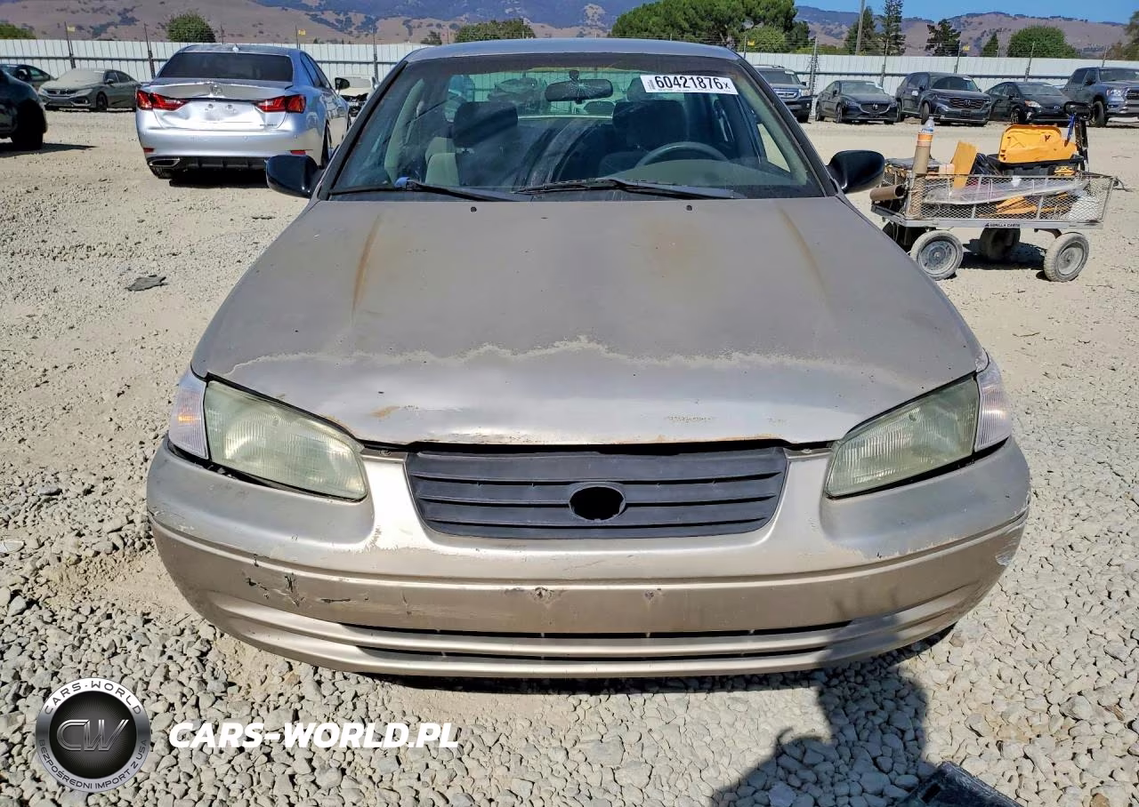 1998 Toyota Camry Le VIN:4T1BG22K7WU271410 - 5
