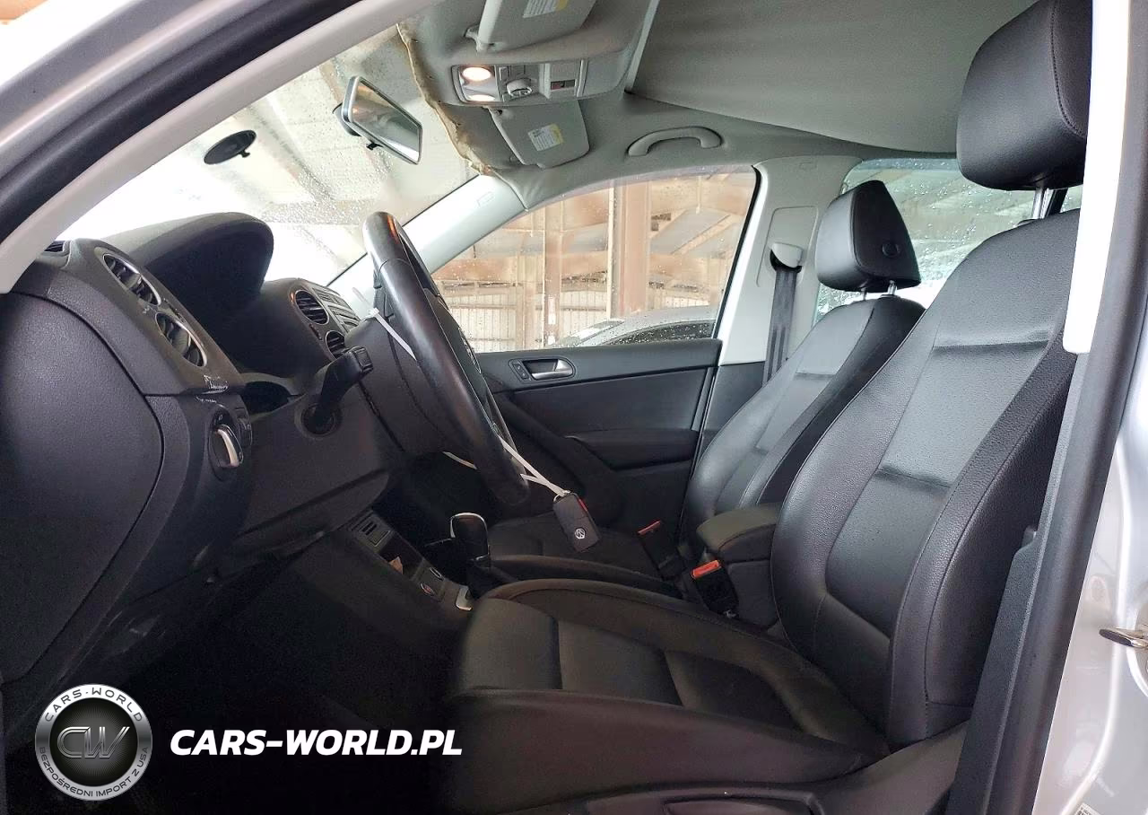 2014 Volkswagen Tiguan S-Se-Sel-R-Line VIN:WVGAV3AX0EW587805 - 7