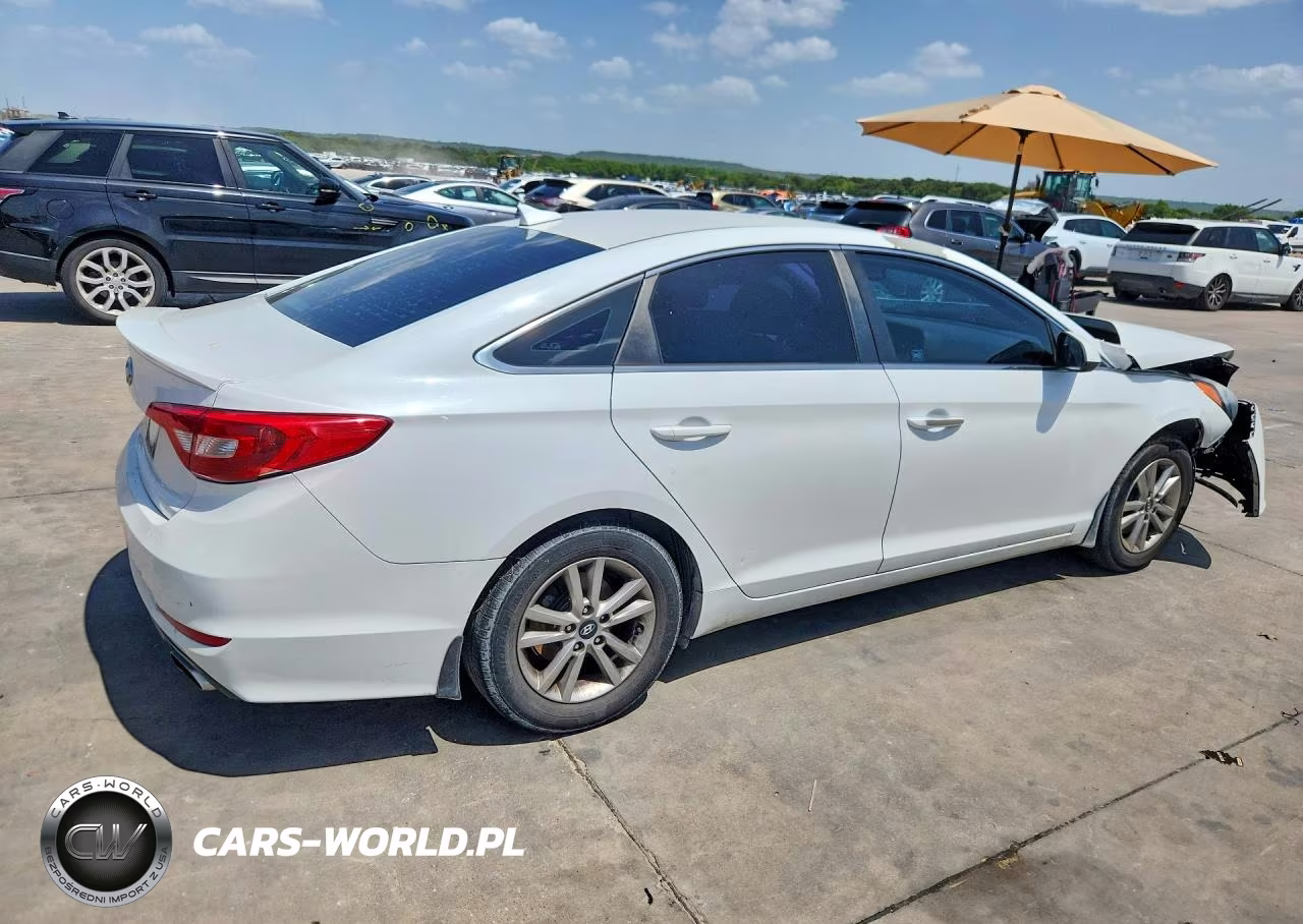2016 Hyundai Sonata Se VIN:5NPE24AF4GH382900 - 3