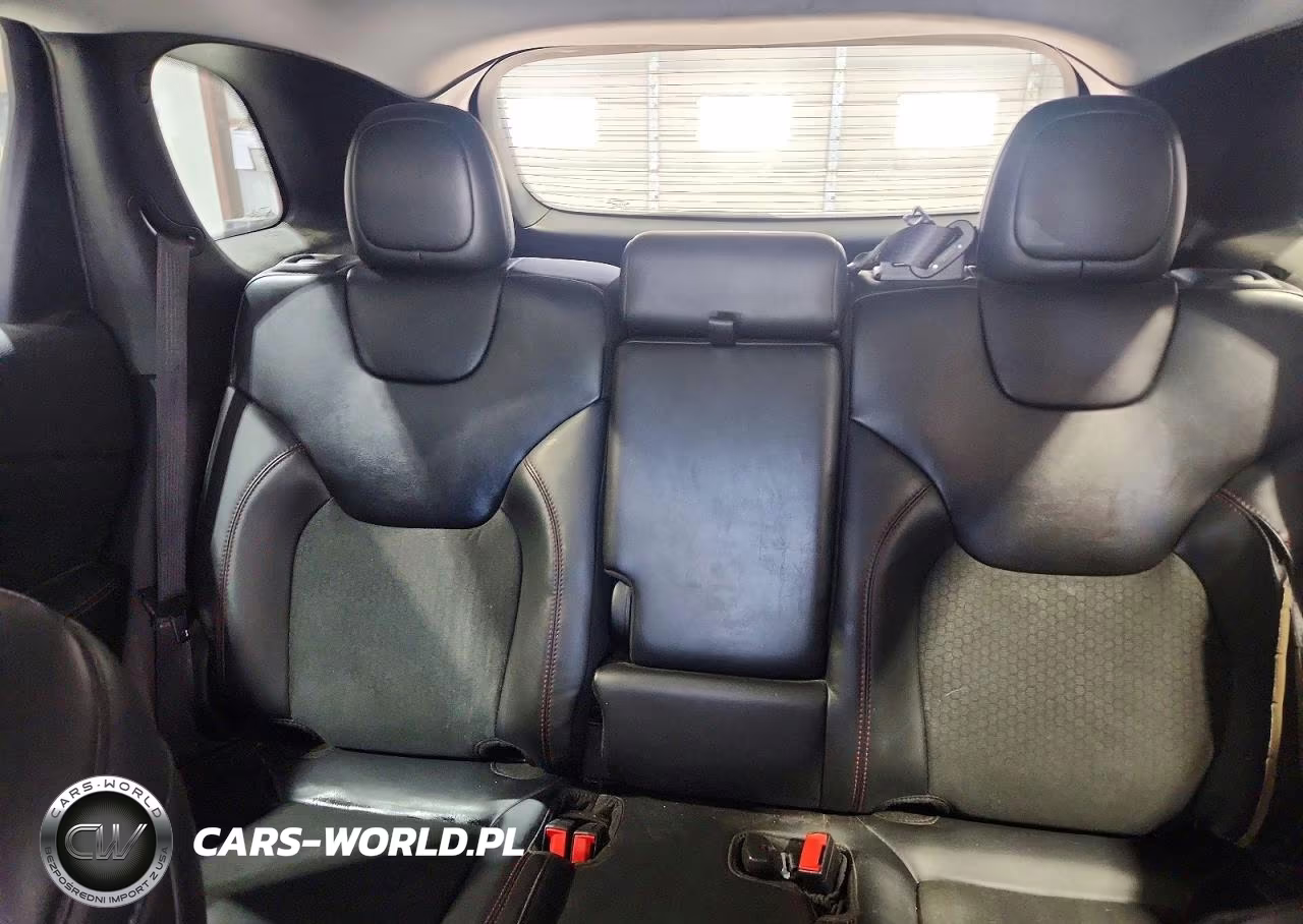 2019 Jeep Cherokee Trailhawk VIN:1C4PJMBN3KD481885 - 10