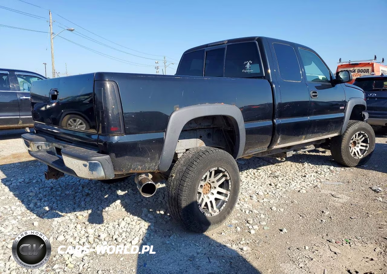 2005 Chevrolet Silverado K2500 Heavy Duty VIN:1GCHK29255E288329 - 3