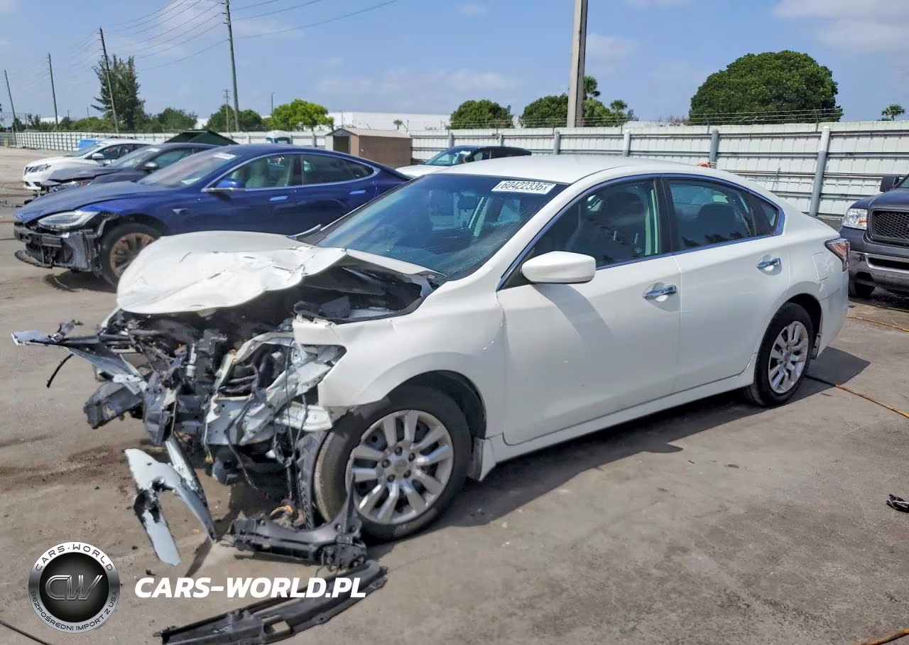2015 Nissan Altima 2.5 S – zdjęcie 1 z 12