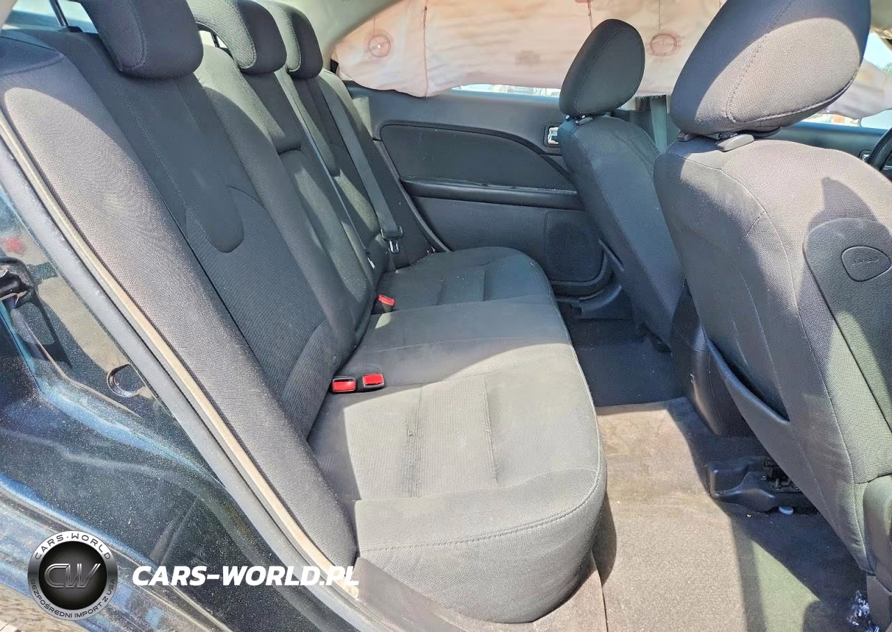 2010 Ford Fusion Se VIN:3FAHP0HA0AR421347 - 10
