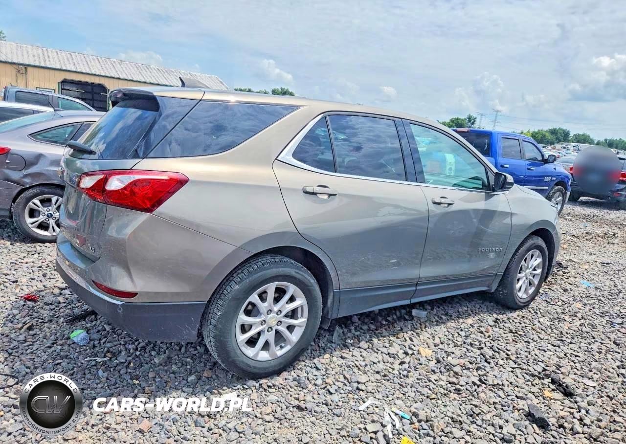 2018 Chevrolet Equinox Lt VIN:3GNAXJEV1JS606676 - 3