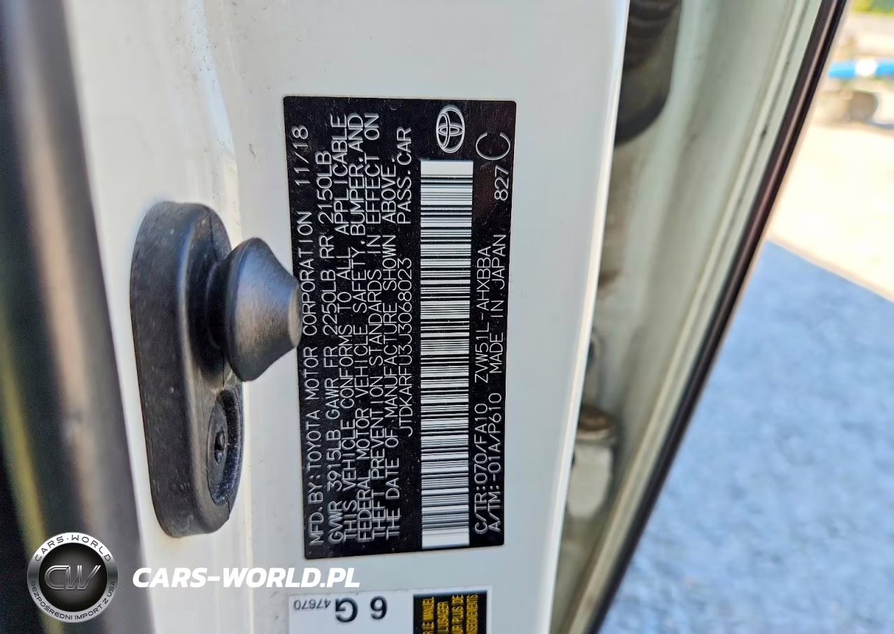 2018 Toyota Prius Two Eco VIN:JTDKARFU3J3068023 - 12